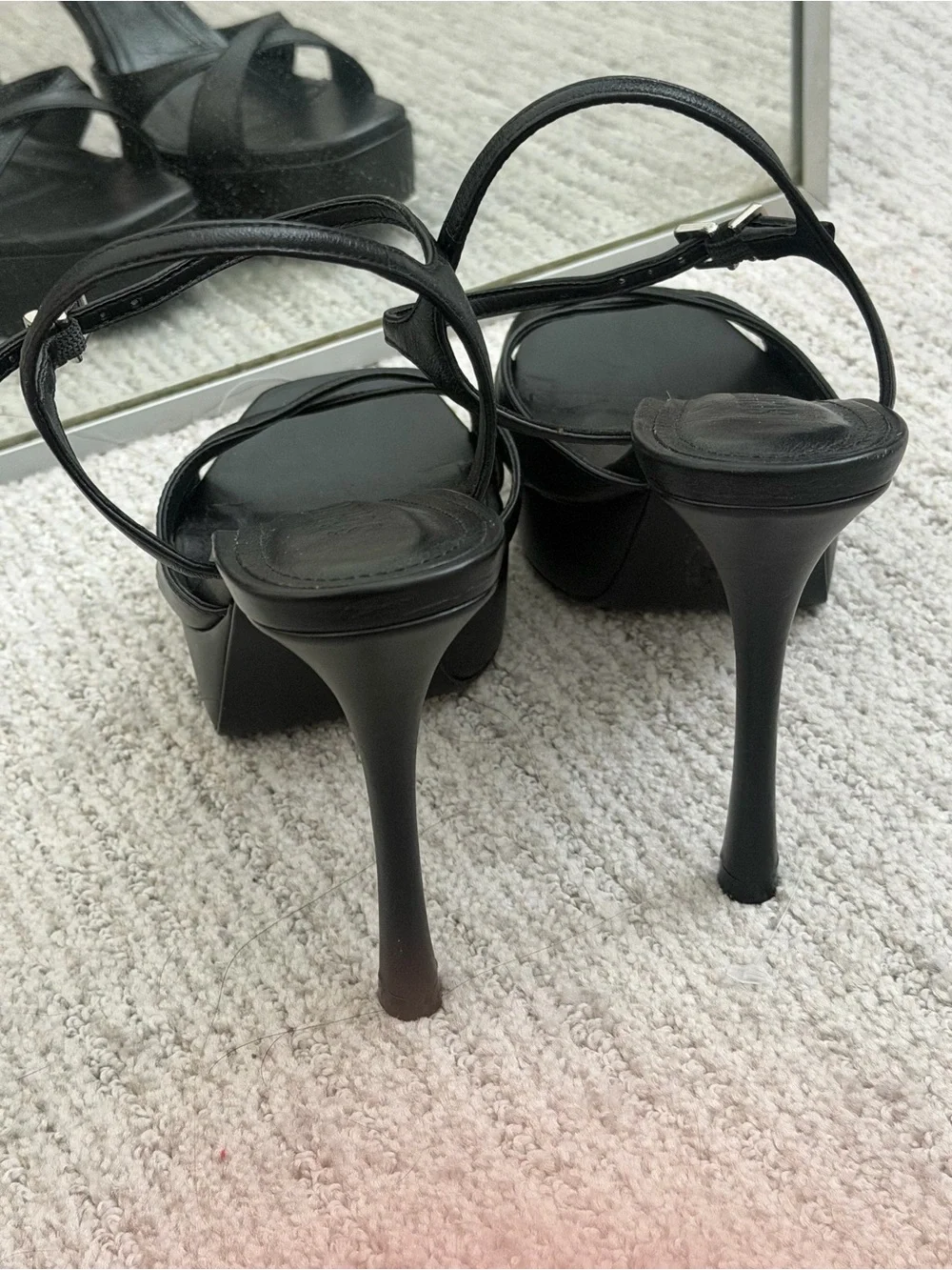 SCHUTZ MAXINE LEATHER SANDAL